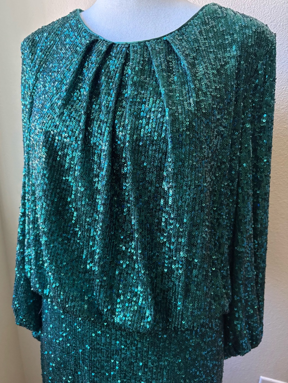 Vince Camuto Emerald Green Sequined Balloon Sleeve Sheath Dress Size 12 VCI 3204 - Picture 3 of 16